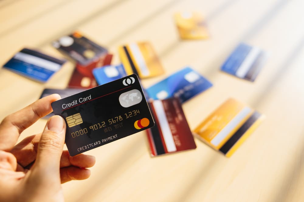 Credit card for people with bad credit score: easy approve