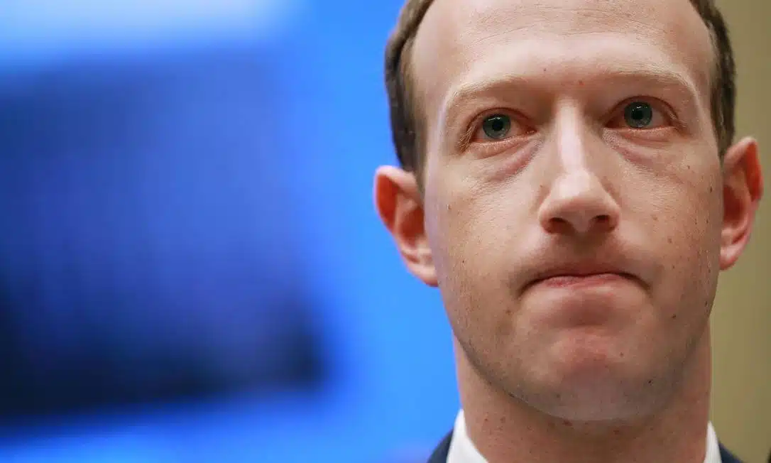Facebook's profit falls down
