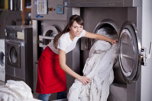 Laundry worker job vacancies in Canada - Salaries, Benefits and Meal Ticket